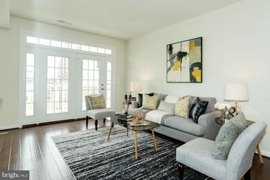 43395 Town Gate Square, Chantilly, VA 20152 - photo 5