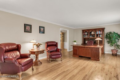 81 Maple Dr Colts Neck NJ 07722 USA-006-