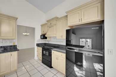 9581 Tavernier Dr, Boca Raton, FL 33496 - photo 7