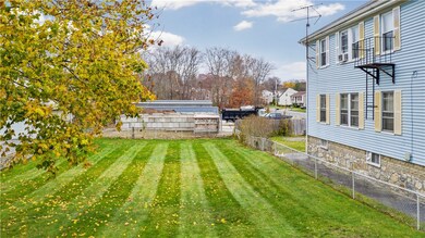 106 Knight St, Woonsocket, RI 02895 - photo 4