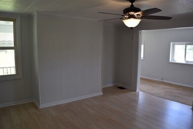 306 N 4th St, West Newton, PA 15089 - photo 7