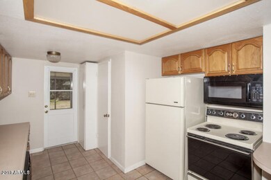 4114 N 44th Place, Phoenix, AZ 85018 - photo 4