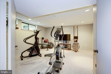 8005 Bradley Blvd, Bethesda, MD 20817 - photo 3