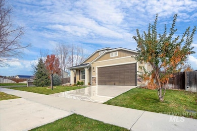 698 Condor Dr, Middleton, ID 83644 - photo 2