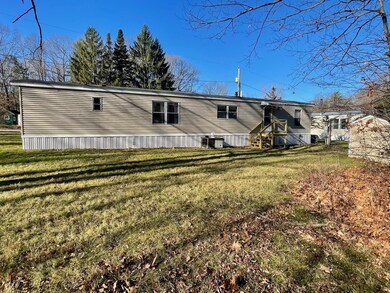 12 Lamprey River Trailer Park, Newmarket, NH 03857 - photo 2