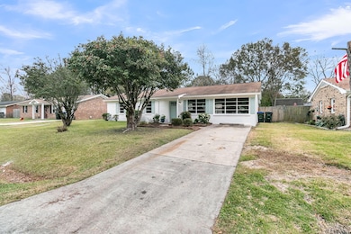 211 Gardenia St, Summerville, SC 29483 - photo 3