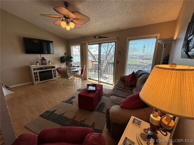 237 Southwood Shores Cir unit 3B, Village of Four Seasons, MO 65049 - photo 2