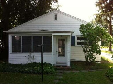 27 Pinette St, New Bedford, MA 02740 - photo 4