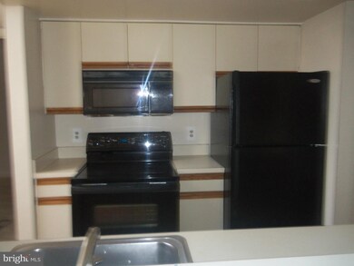 921 Westhaven Dr unit 303, Bowie, MD 20721 - photo 5