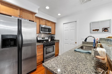 215 Longmeadow Rd unit 604, Taunton, MA 02780 - photo 7