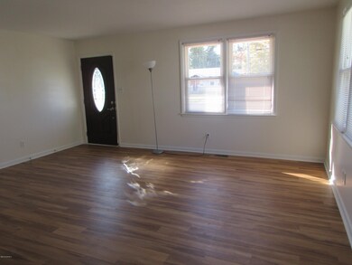 1030 Decatur Rd, Jacksonville, NC 28540 - photo 6