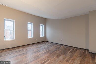 1722 Aliceanna St unit 3, Baltimore, MD 21231 - photo 3