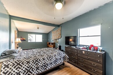 This cozy haven boasts a tranquil ambiance, inviti