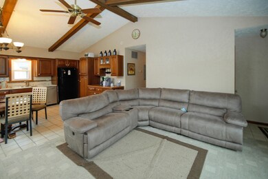 112 Sherwood Ave-105