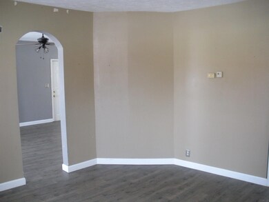 202 S Main St, Kirklin, IN 46050 - photo 5