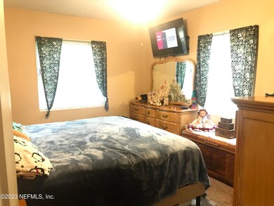 4739 Beverly Cir, Jacksonville, FL 32210 - photo 5