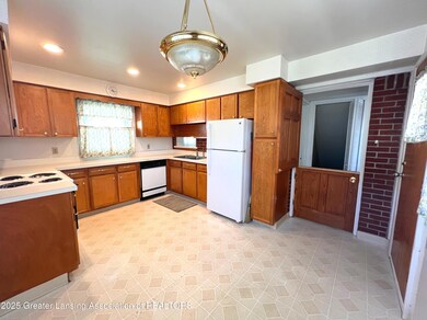 3515 Macon Ave, Lansing, MI 48917 - photo 6