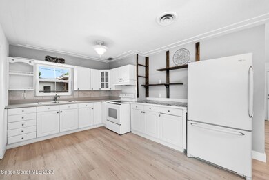 2465 Sadler Ln, Melbourne, FL 32935 - photo 5