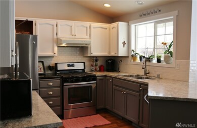 1425 N Cascade Way, Lynden, WA 98264 - photo 7