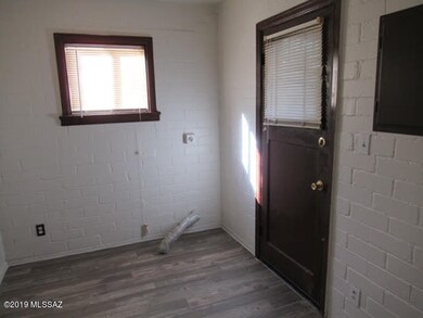 Front Door  4826