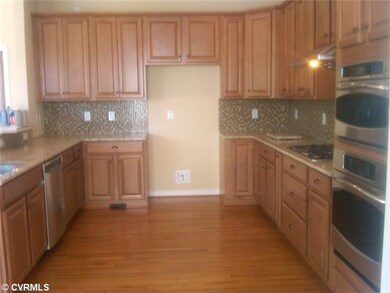 Kitchen - Alternate expanded kitchen with 42