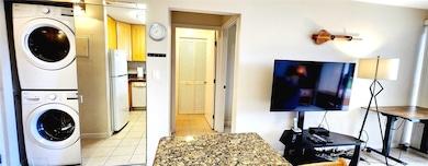 The Four Paddles unit 703, Honolulu, HI 96815 - photo 6