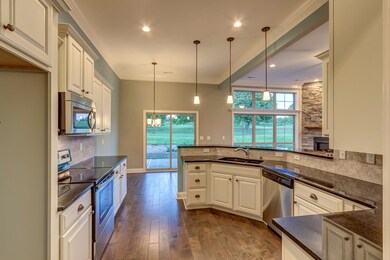 107 Whispering Pines Dr, Frankfort, KY 40601 - photo 7