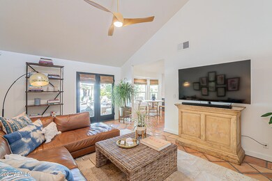 512 W Summit Place, Chandler, AZ 85225 - photo 7