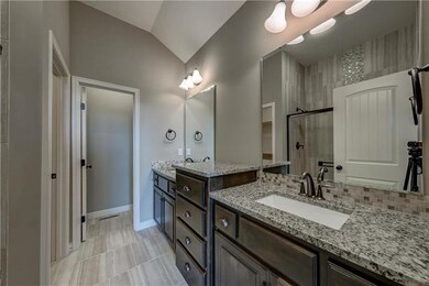 519 Chardonnay Ave, Raymore, MO 64083 - photo 7