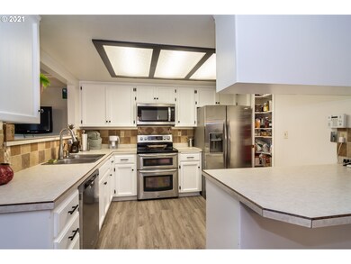 1339 3rd Ct, Sutherlin, OR 97479 - photo 7