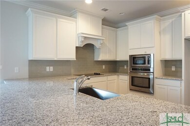 Beautiful upgraded Granite Counter Tops, upgraded 