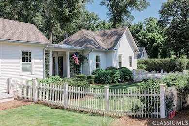 811 Foster St, Madison, GA 30650 - photo 3