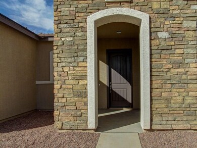 002_Covered Front Entry