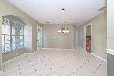 106 Phillips Dr, Seffner, FL 33584 - photo 4