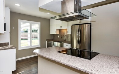 18021 N 99th Dr, Sun City, AZ 85373 - photo 5