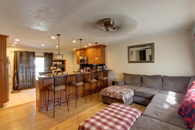 56870 Pinecrest Dr, Elkhart, IN 46516 - photo 4