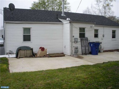 813 Harwood Rd, Wilmington, DE 19804 - photo 2