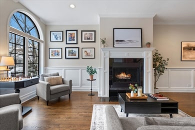 1920 W George St, Chicago, IL 60657 - photo 5