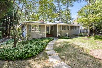 001-photo-front-view-6252449