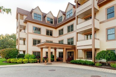 12 Russell Rd unit 205, Wellesley, MA 02482 - photo 2