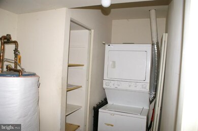 11402 Appledowre Way, Germantown, MD 20876 - photo 4