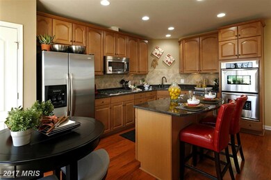 3019 Chesapeake Dr unit 4, Dumfries, VA 22026 - photo 2