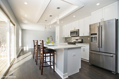 330 N River Glen Ave, Elmhurst, IL 60126 - photo 3