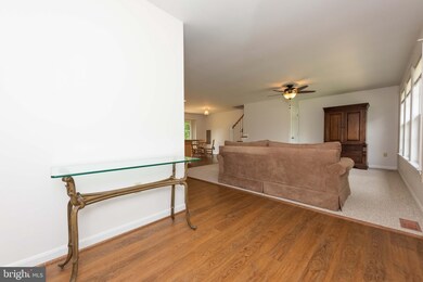 1644 Cliff Dr, Edgewater, MD 21037 - photo 3