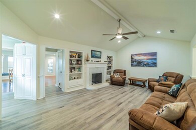 829 Jane Ln, Weatherford, TX 76085 - photo 4