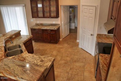 Kitchen 3