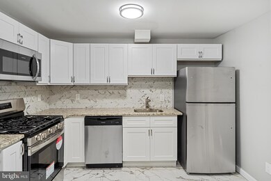 225 Market St, Gloucester City, NJ 08030 - photo 6