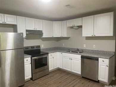 2203 Tyler St, Conway, AR 72034 - photo 6