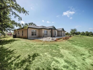 300 Quincy Ln, Weatherford, TX 76087 - photo 3