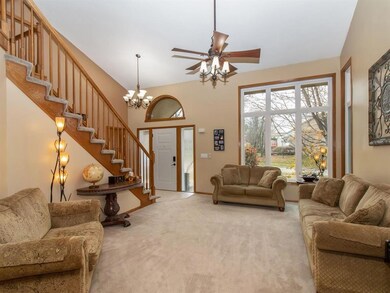 4713 Crestmoor Dr, Des Moines, IA 50310 - photo 3